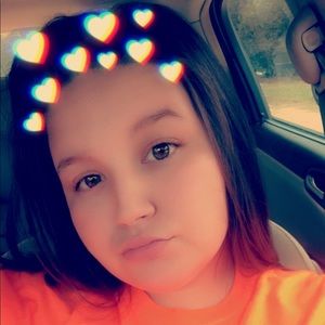 Meet your Posher, Alexis